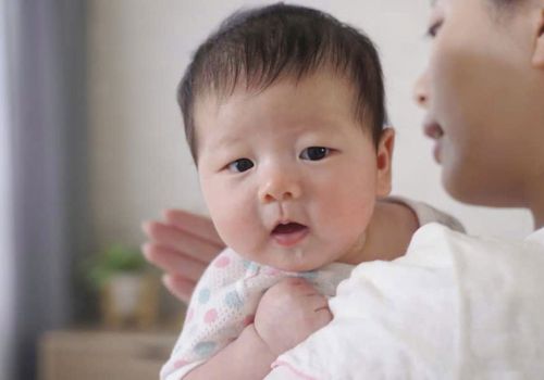 CÁCH ĐIỀU TRỊ VIÊM HÔ HẤP Ở TRẺ SƠ SINH TẠI NHÀ