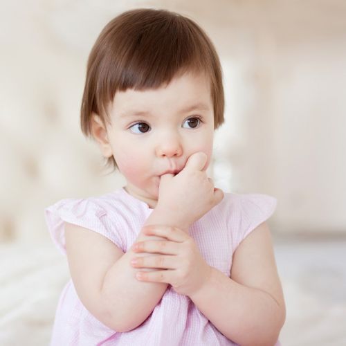 Cha mẹ nên biết để tránh các thói quen răng miệng xấu ở trẻ em