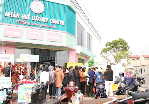 MIDKID GÂY ẤN TƯỢNG MẠNH TẠI LỄ KHAI TRƯƠNG NHÀN HUỀ LUXURY CENTER